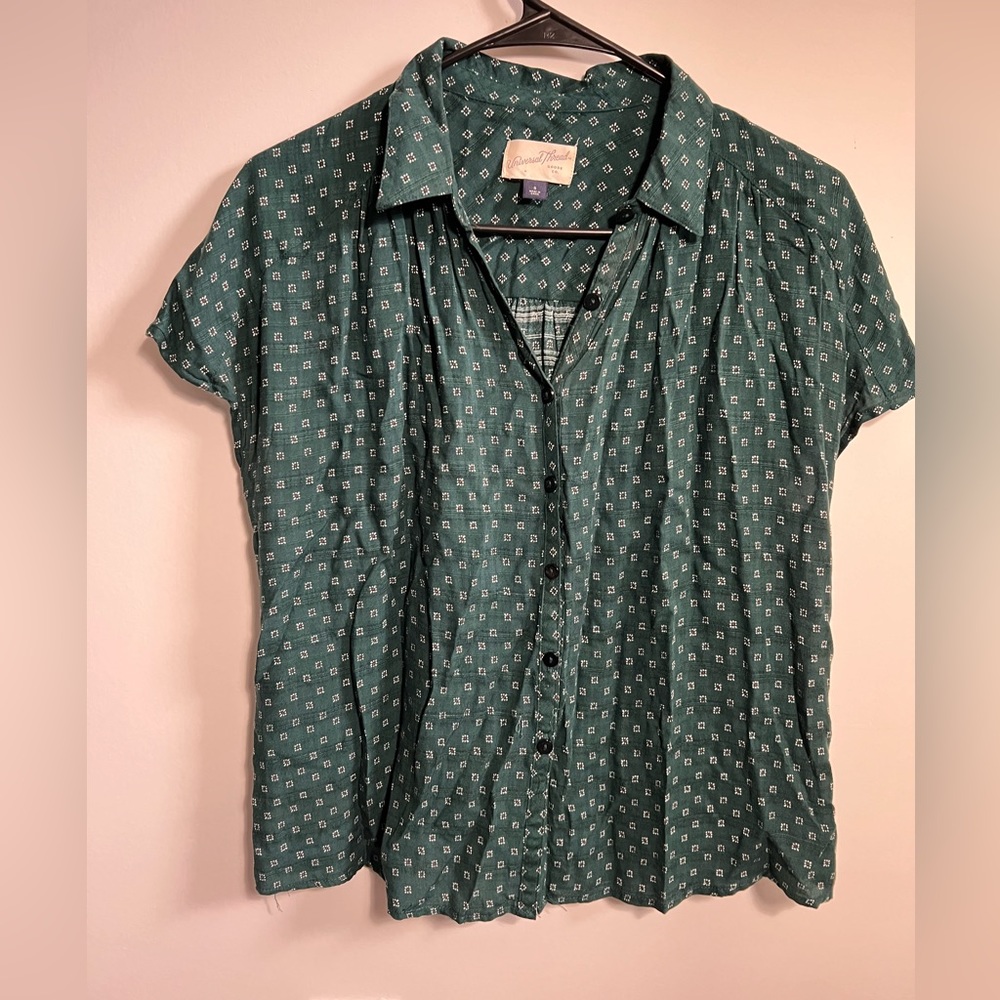 Casual green top